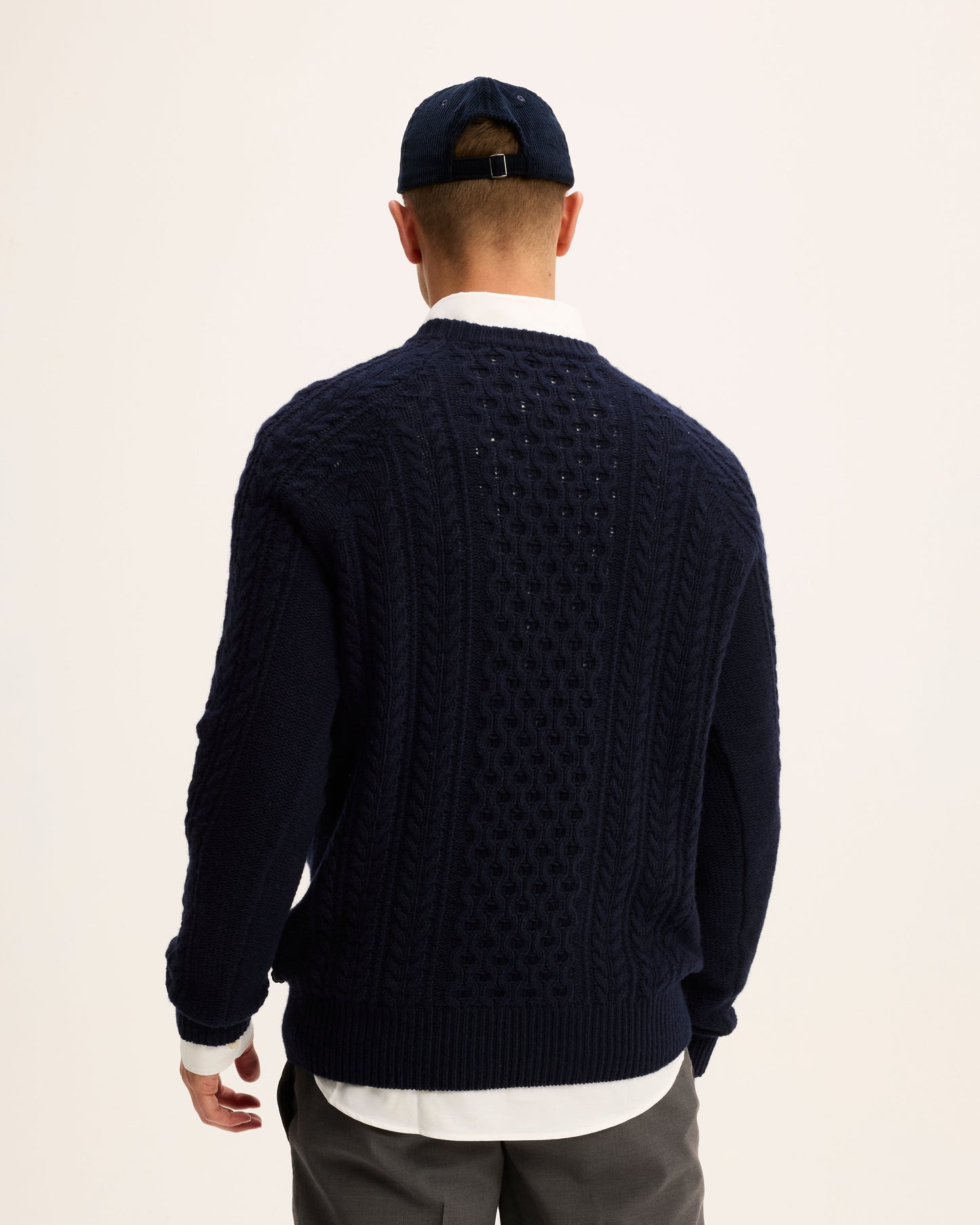 Kpattern knitted sweater
