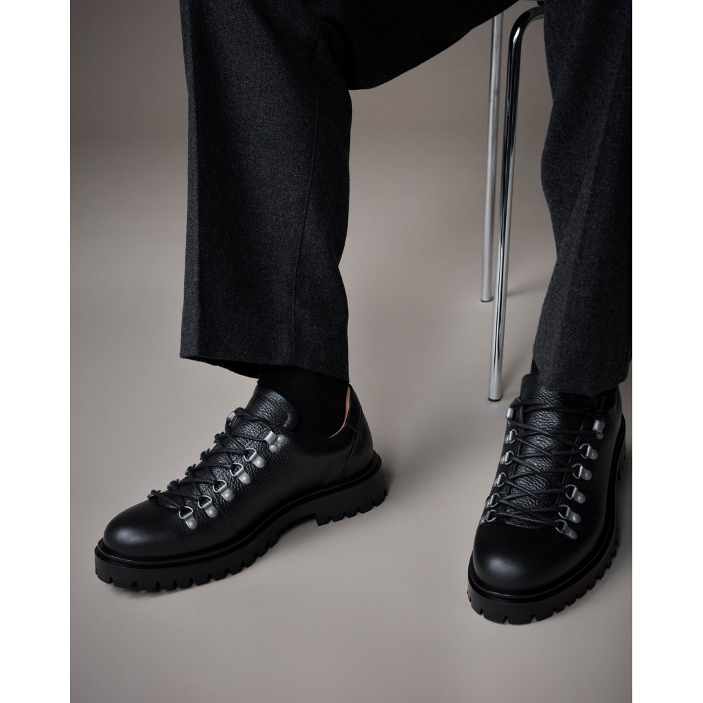 The Original Playboy - Willach - Black