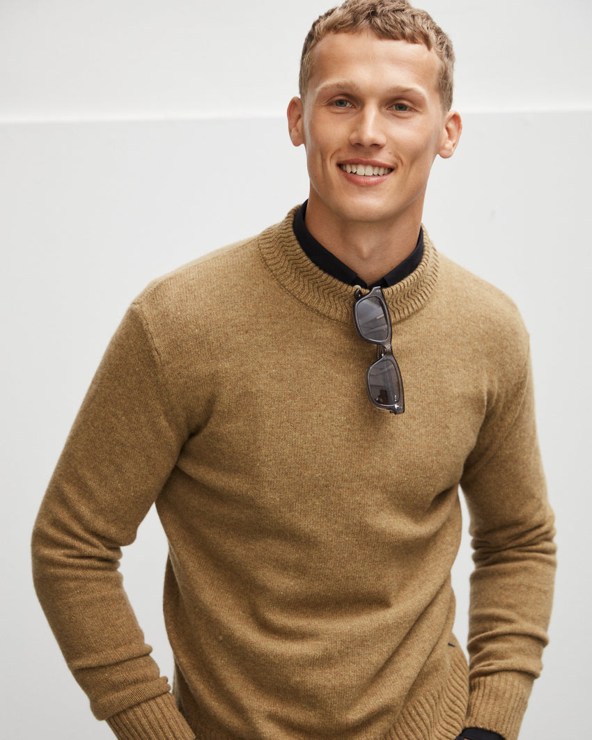 Turtle neck merino knitwear